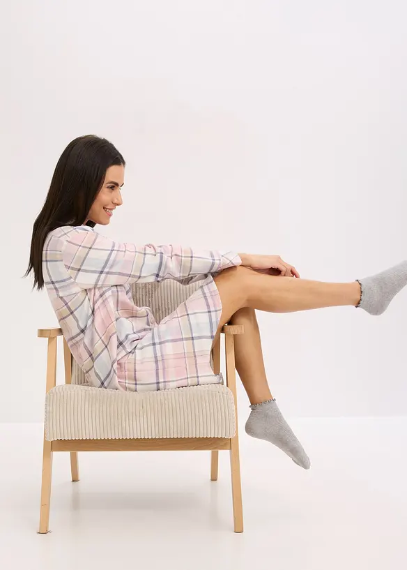 Chemise de nuit tissée en flanelle, entièrement boutonnée, bonprix