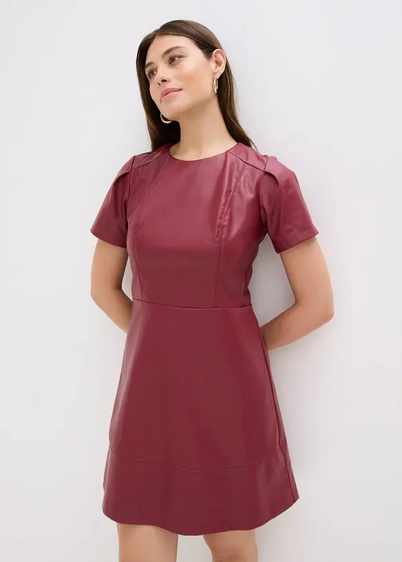 Robe courte enduite, bonprix