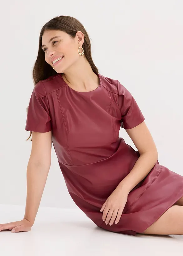 Robe courte enduite, bonprix