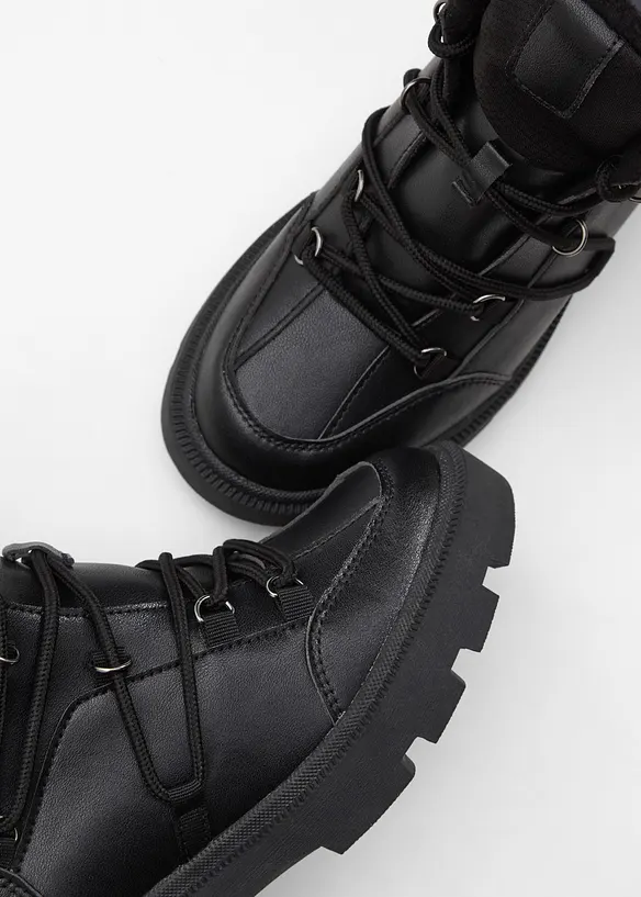 Boots lacées et doublées, bonprix