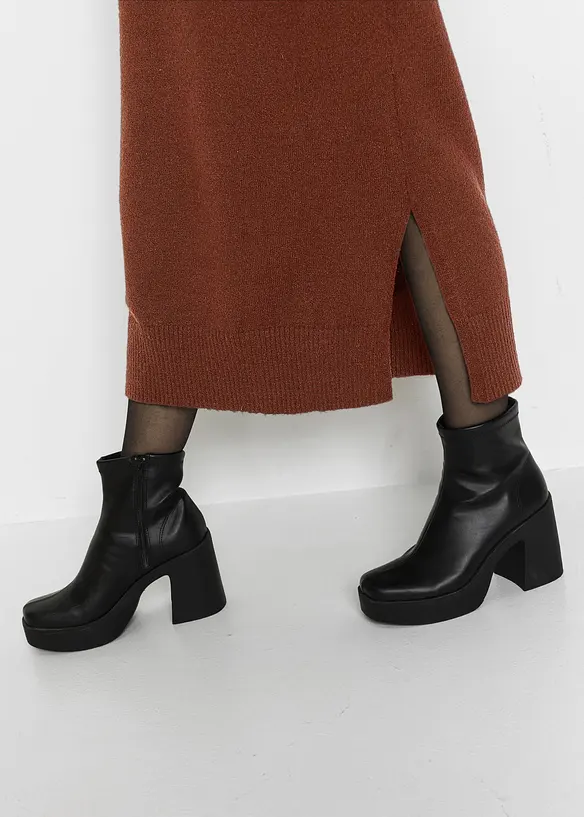 Robe midi oversize en maille, bonprix