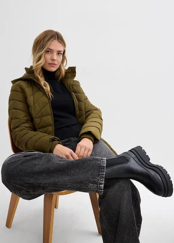 Doudoune légère avec capuche amovible, bonprix