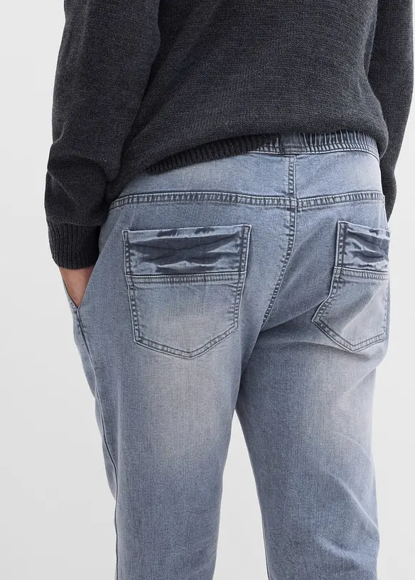 Jean jogger à taille élastiquée Regular, fuselé, bonprix