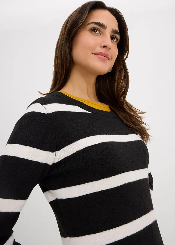 Robe près du corps en maille, bonprix