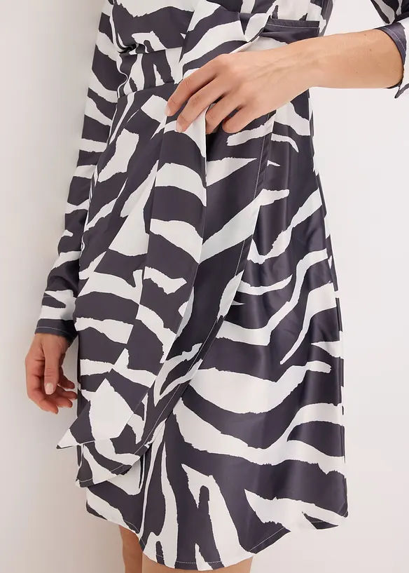 Robe portefeuille en satin fluide, bonprix