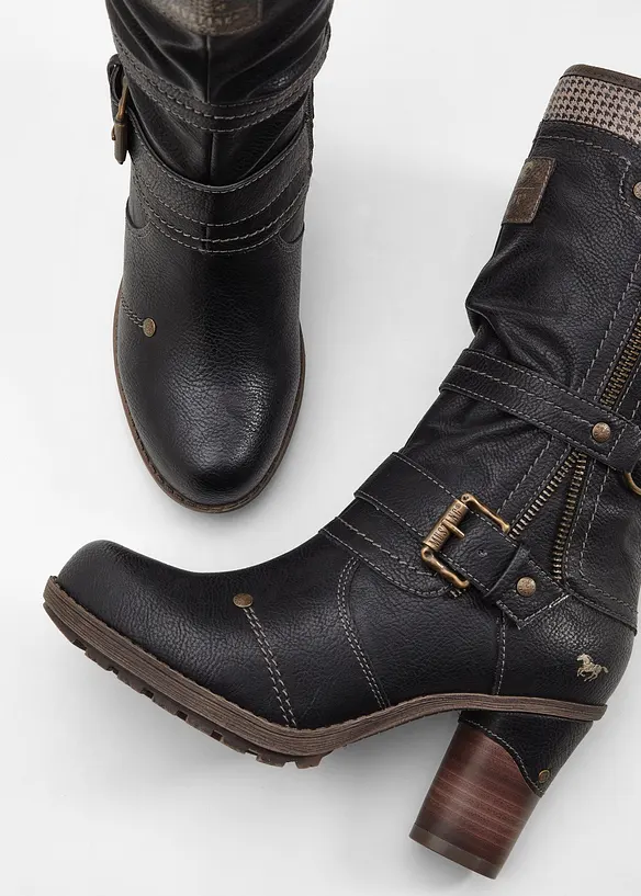 Bottes Mustang, Mustang