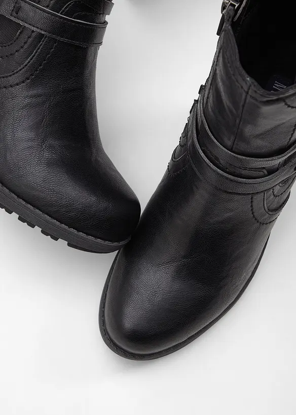 Bottines Mustang, Mustang