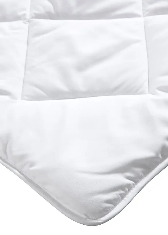 Couette l&eacute;g&egrave;re en polyester, bonprix