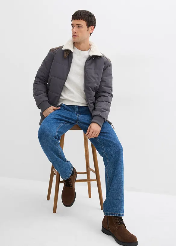 Doudoune courte déperlante avec détails enduits, bonprix