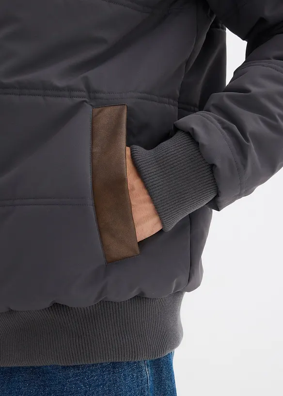 Doudoune courte déperlante avec détails enduits, bonprix