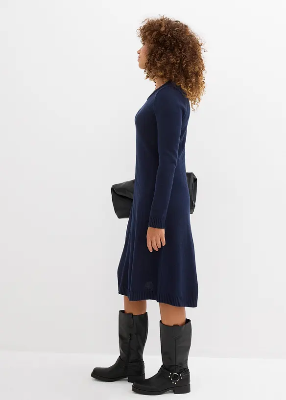 Robe évasée en maille, bonprix