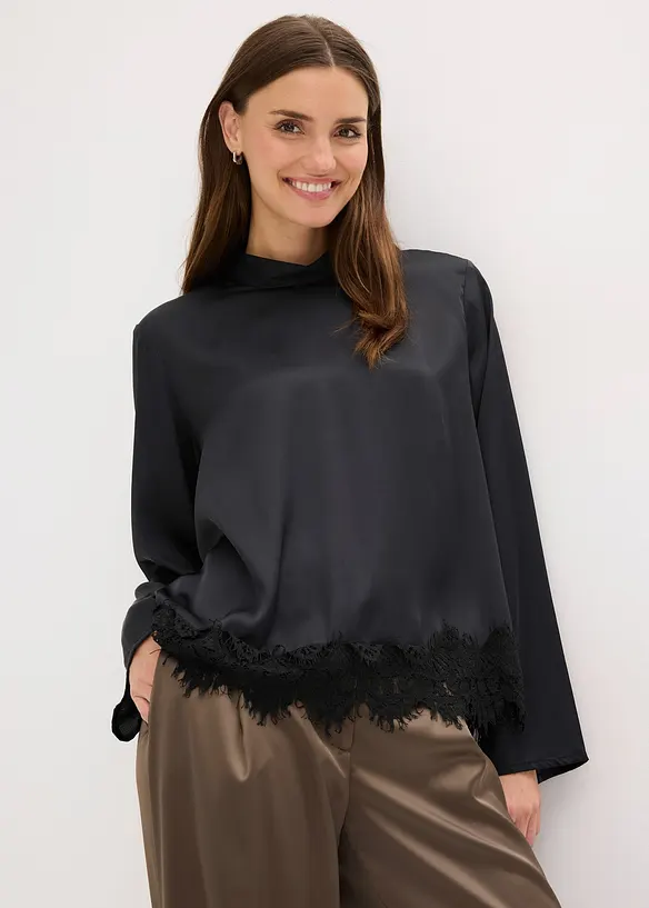 Blouse fluide en satin, bonprix