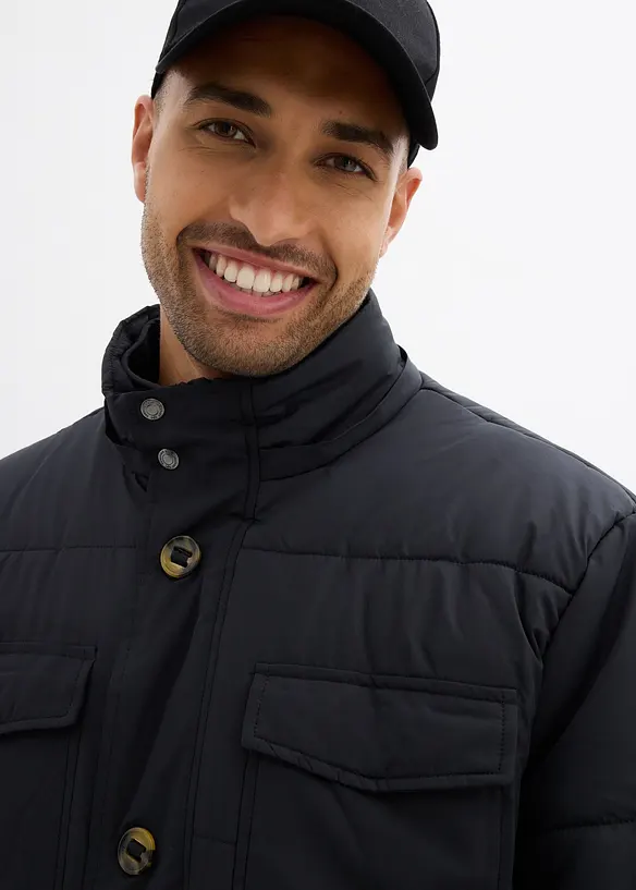 Parka matelassée et rembourrée avec poches plaquées et capuche amovible, bonprix