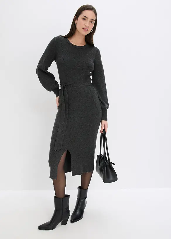 Robe pull fluide et c&ocirc;tel&eacute;e en viscose majoritaire, bonprix