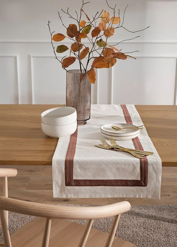 Chemin de table en coton avec bordure colorée, bonprix