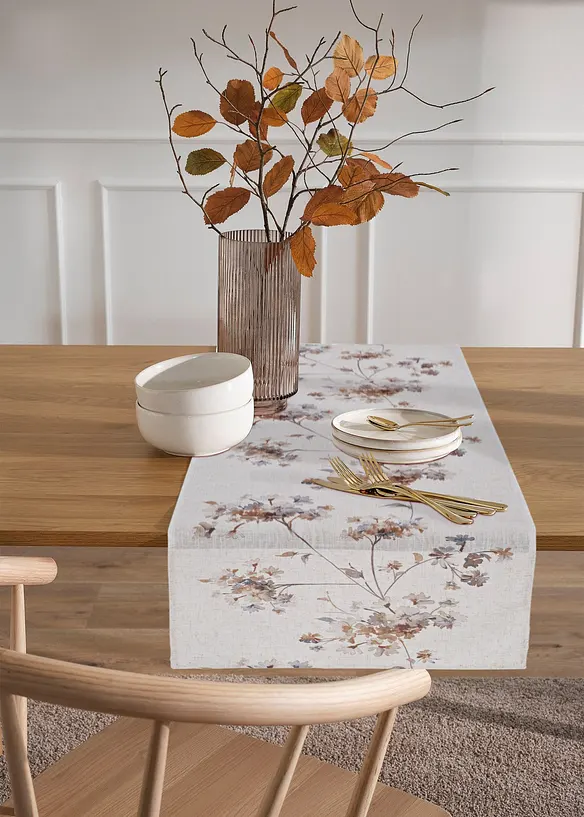 Chemin de table contenant du lin, bonprix