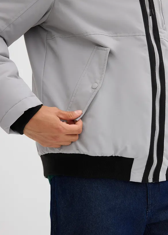 Blouson d’hiver à capuche et détails sportifs, bonprix
