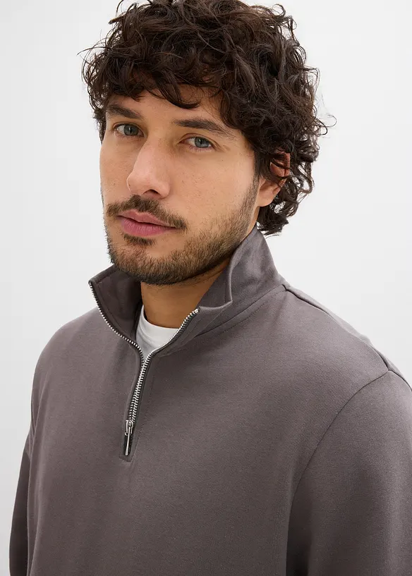 Sweat 100% coton avec poches pratique et base droite, bonprix