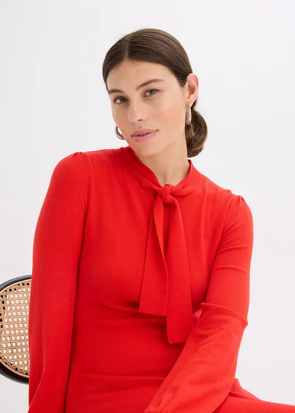 Robe pull fluide en viscose mélangée, bonprix