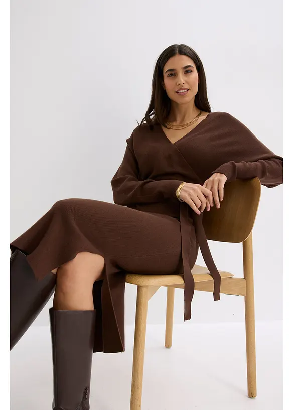 Robe pull fluide en viscose mélangée, bonprix