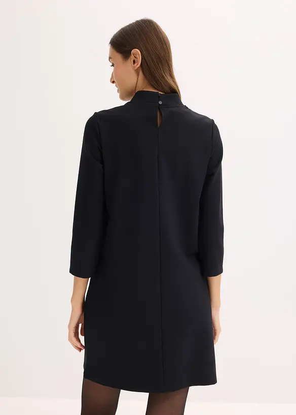 Robe courte et fluide en viscose majoritaire, bonprix