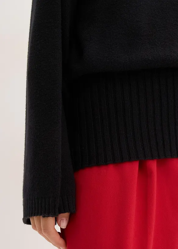 Pull oversize et doux en viscose majoritaire, bonprix