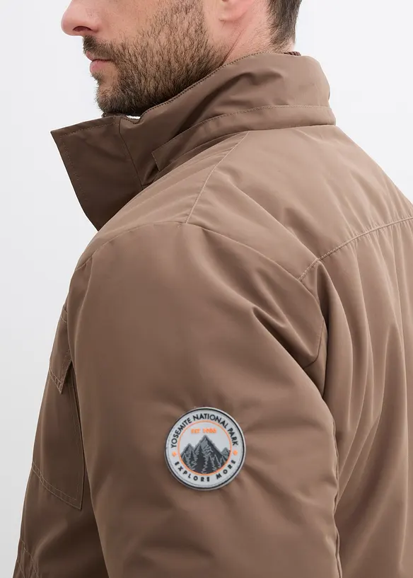 Parka rembourr&eacute;e avec doublure polaire et capuche amovible, bonprix