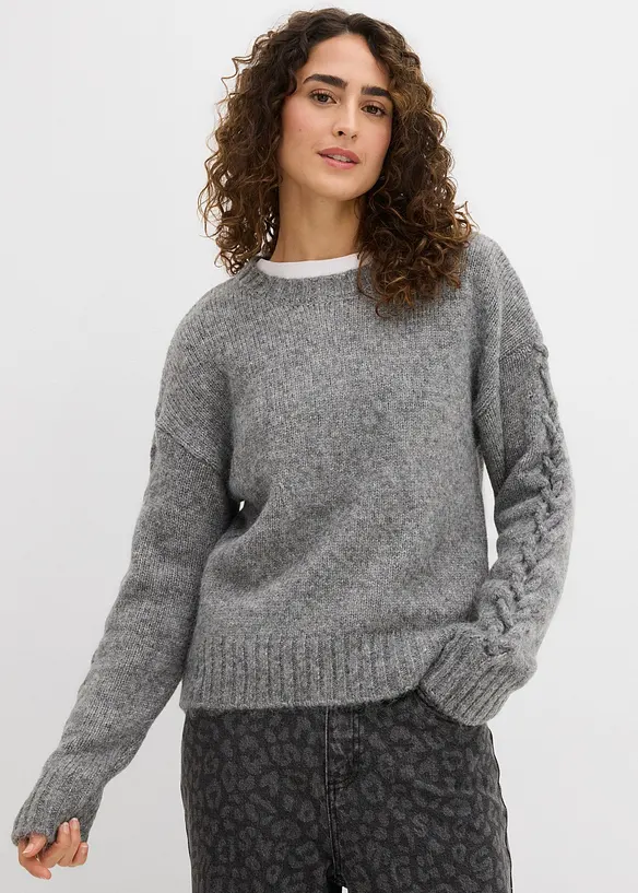 Pull boxy avec motif tressé sur les manches, bonprix