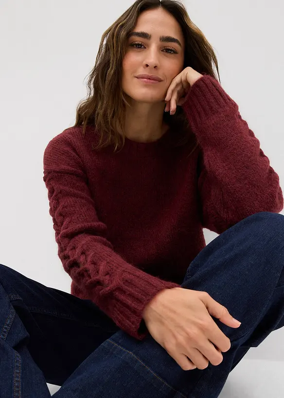 Pull boxy avec motif tressé sur les manches, bonprix