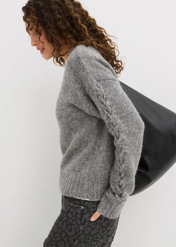 Pull boxy avec motif tressé sur les manches, bonprix