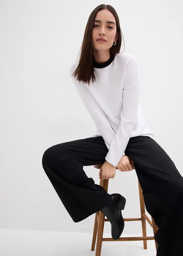 T-shirt manches longues en viscose mélangée, col cheminée contrastant, bonprix