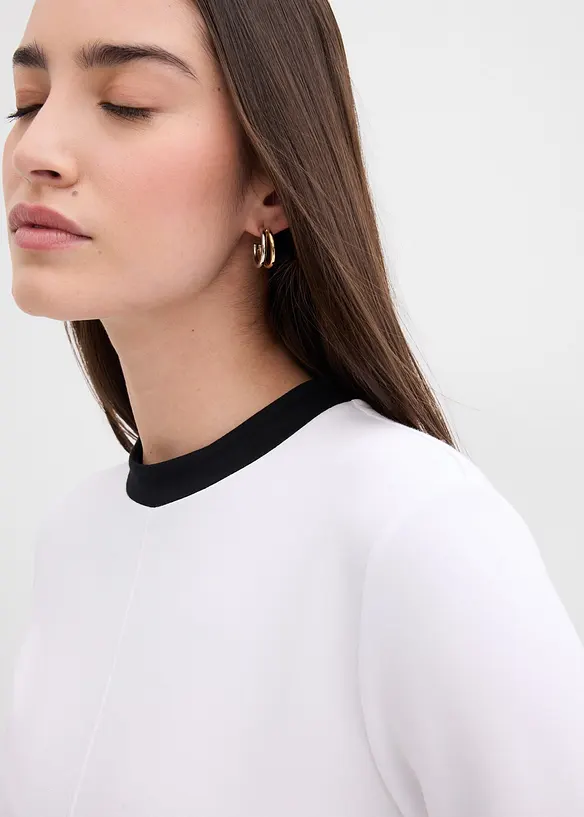 T-shirt manches longues en viscose mélangée, col cheminée contrastant, bonprix