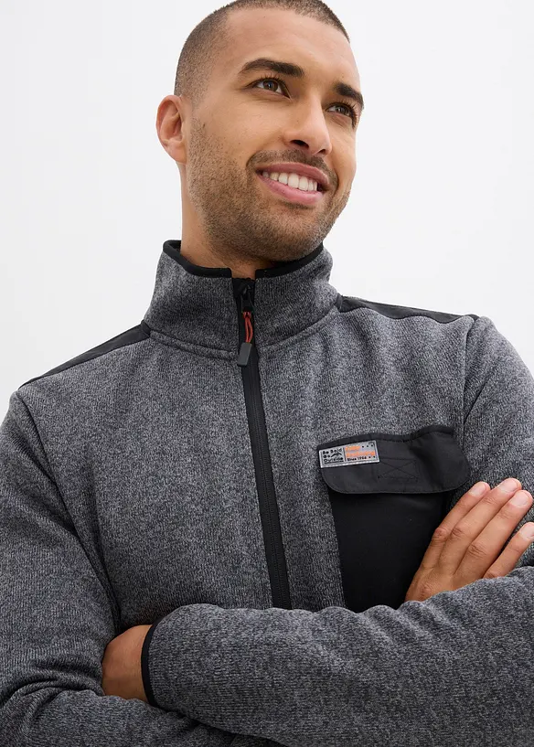 Gilet en maille polaire à poches pratiques et détails sportifs, bonprix