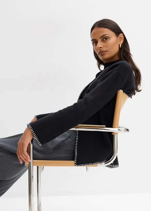 Gilet en maille avec d&eacute;tails contrastants, bonprix