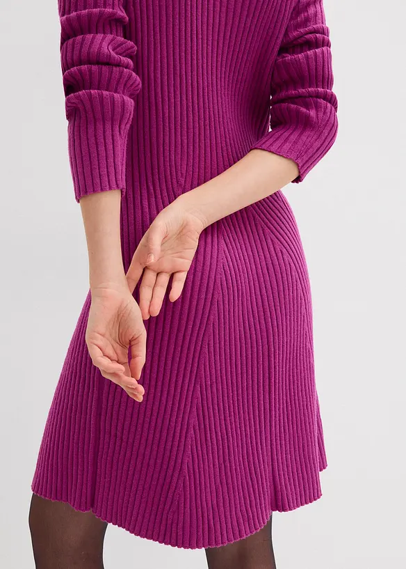 Robe courte en maille douce, bonprix