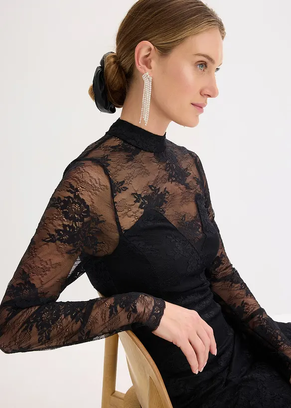 Robe à dentelle, bonprix