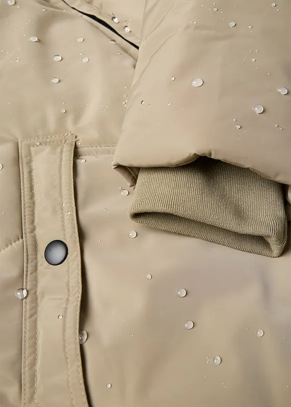 Doudoune longue et d&eacute;perlante, bonprix