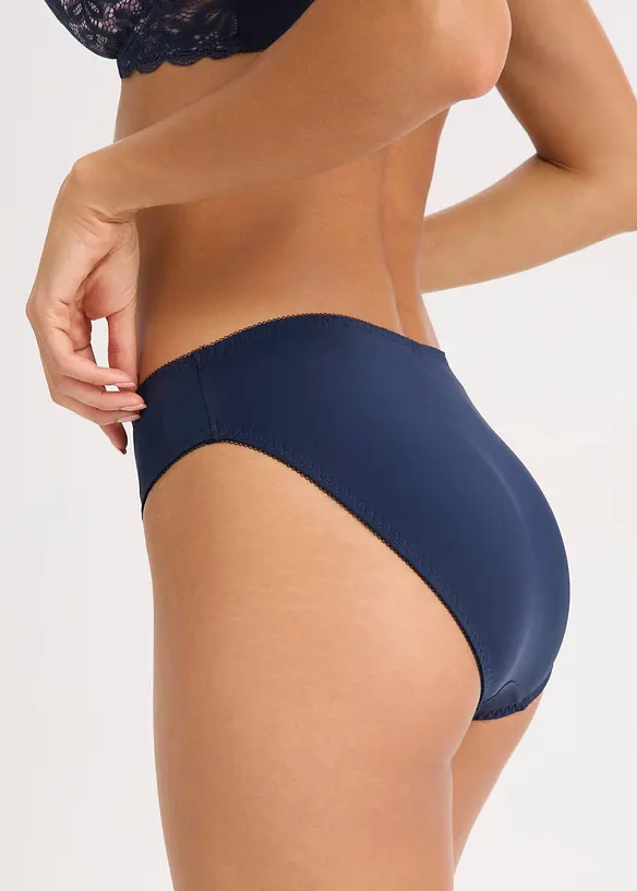 Slip orné de dentelle, bonprix