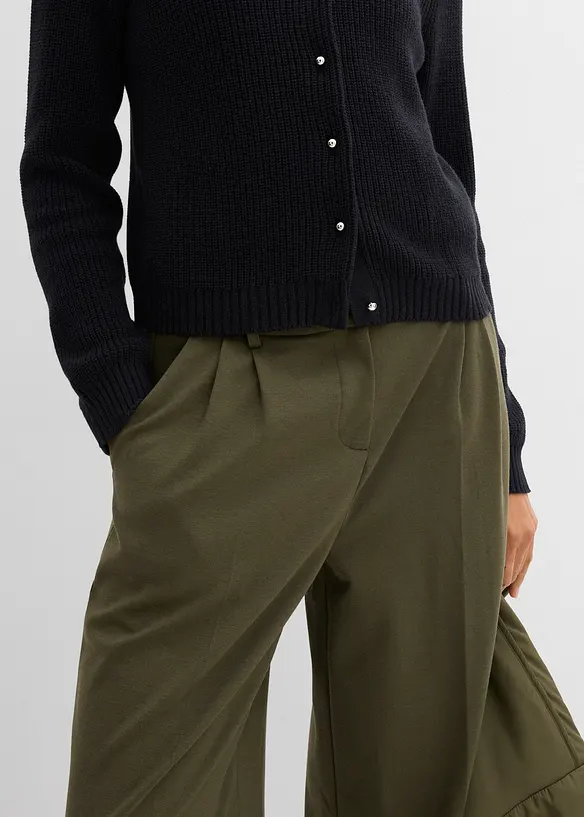 Gilet en maille avec boutons décoratifs, bonprix