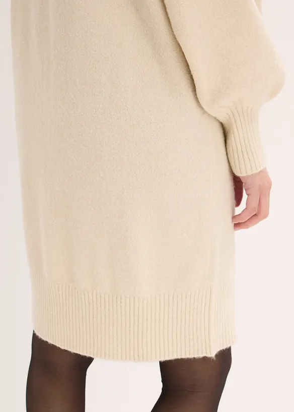 Robe courte en maille, bonprix