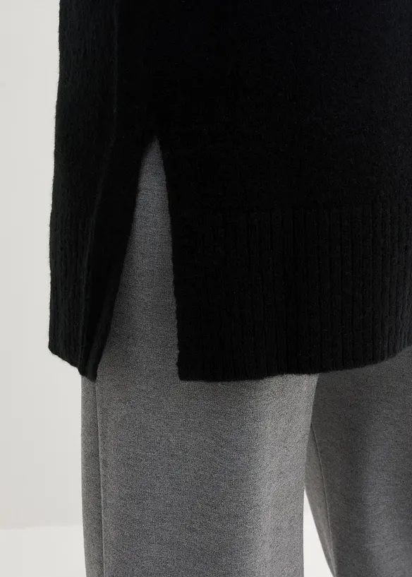 Pull oversize à col roulé ouvert et fentes latérales, bonprix
