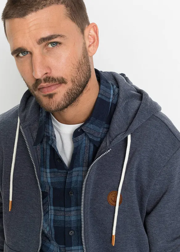 Sweat zippé à capuche et détails enduits, bonprix