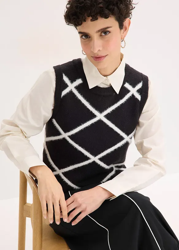 Pull sans manches &agrave; motif en maille poilue, bonprix