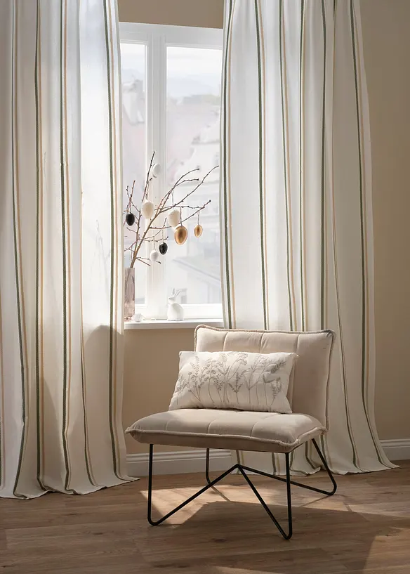 Coussin brod&eacute;, bonprix