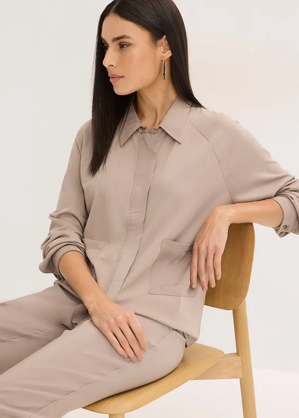 Veste l&eacute;g&egrave;re en Punto di Roma avec bordure en satin, bonprix