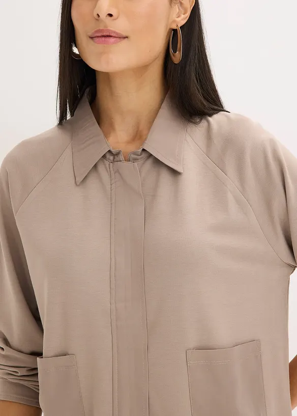 Veste l&eacute;g&egrave;re en Punto di Roma avec bordure en satin, bonprix