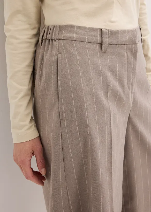 Bermuda &agrave; rayures tennis et pinces, bonprix