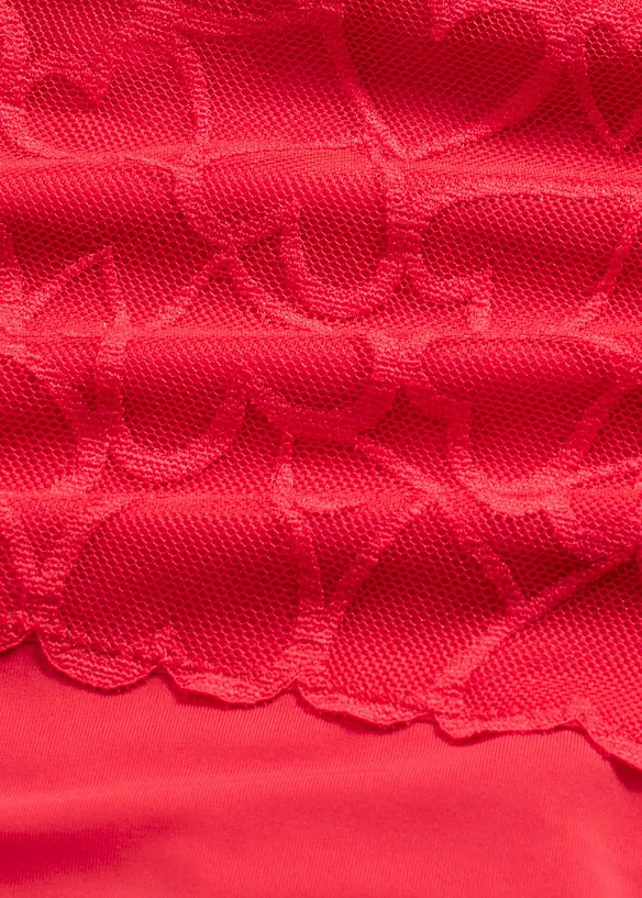 String sculptant avec dentelle c&oelig;urs, maintien mod&eacute;r&eacute;, bonprix