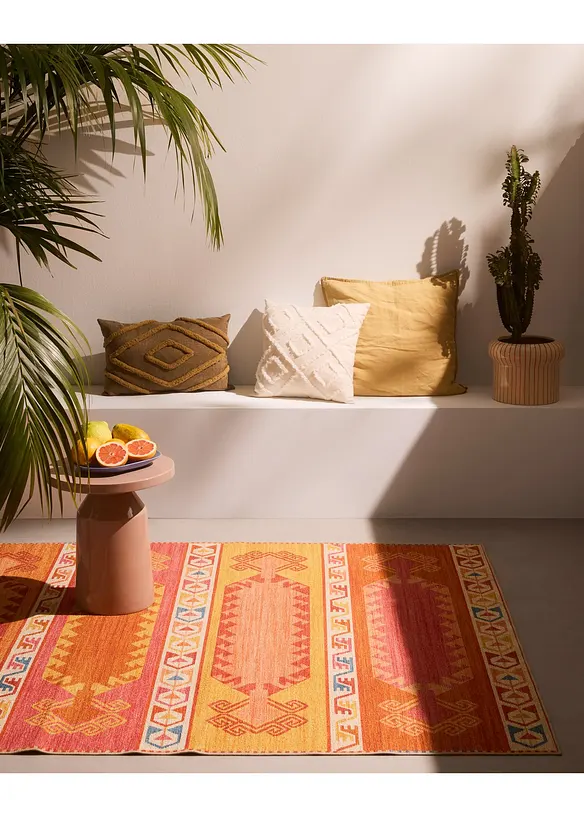 Coussin &agrave; motif en relief, bonprix