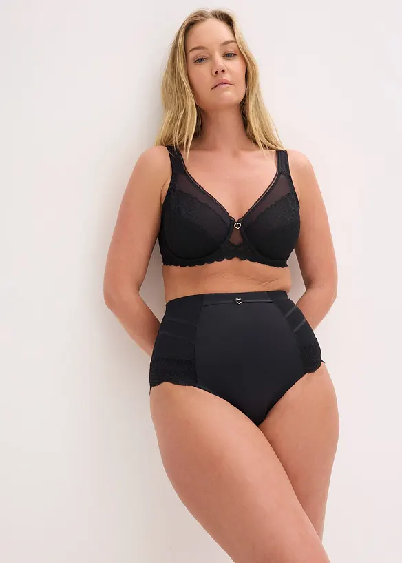 Slip sculptant avec dentelle, maintien mod&eacute;r&eacute;, bonprix